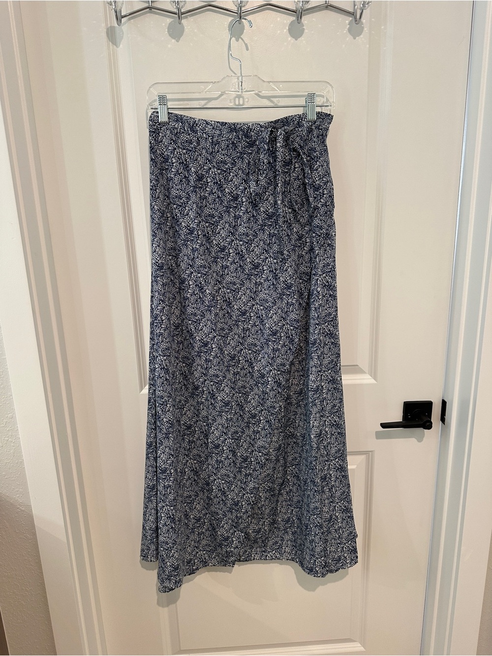 Lulu's Navy and White Floral Maxi Skirt